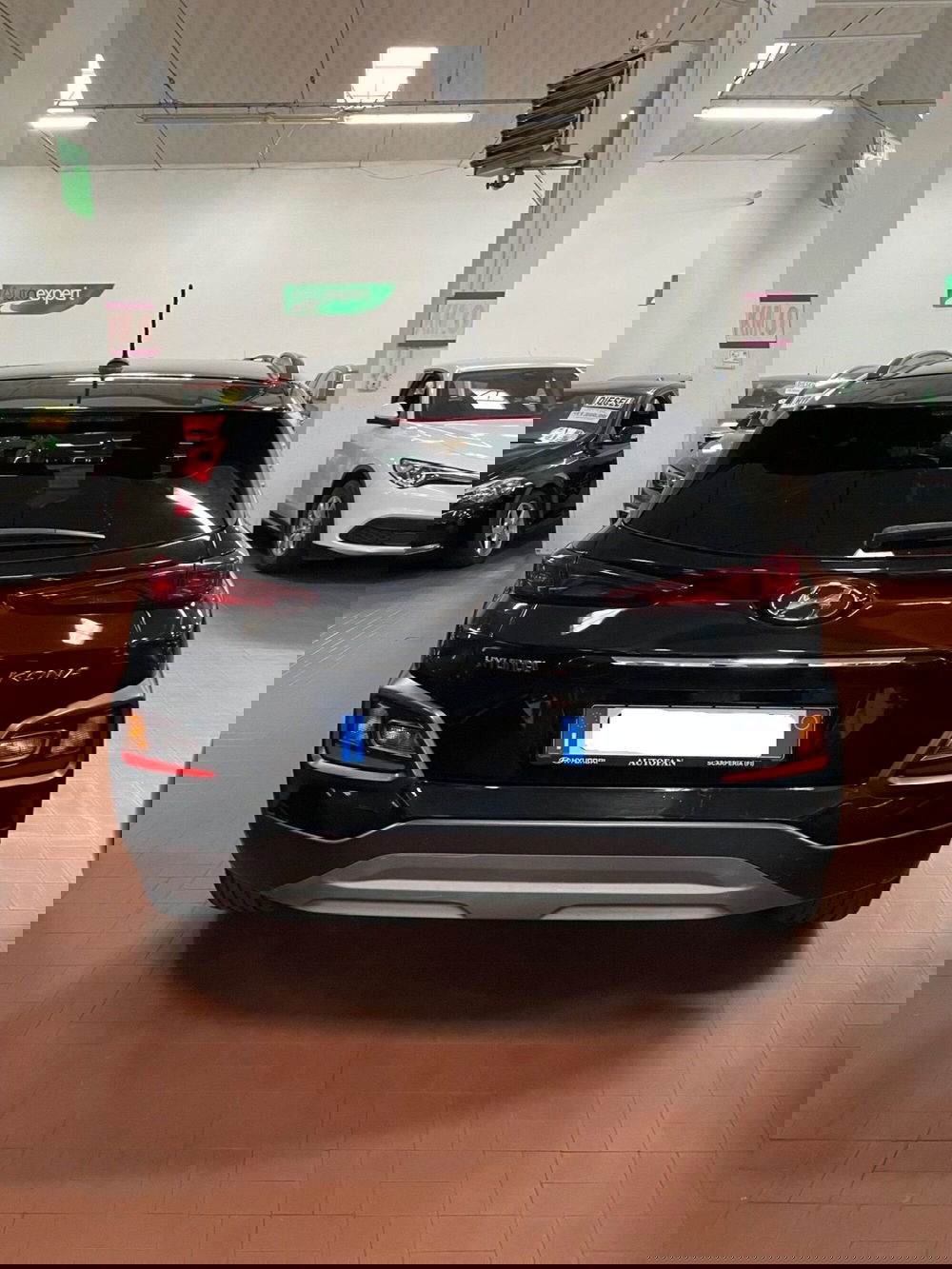 Hyundai Kona usata a Lucca (5)