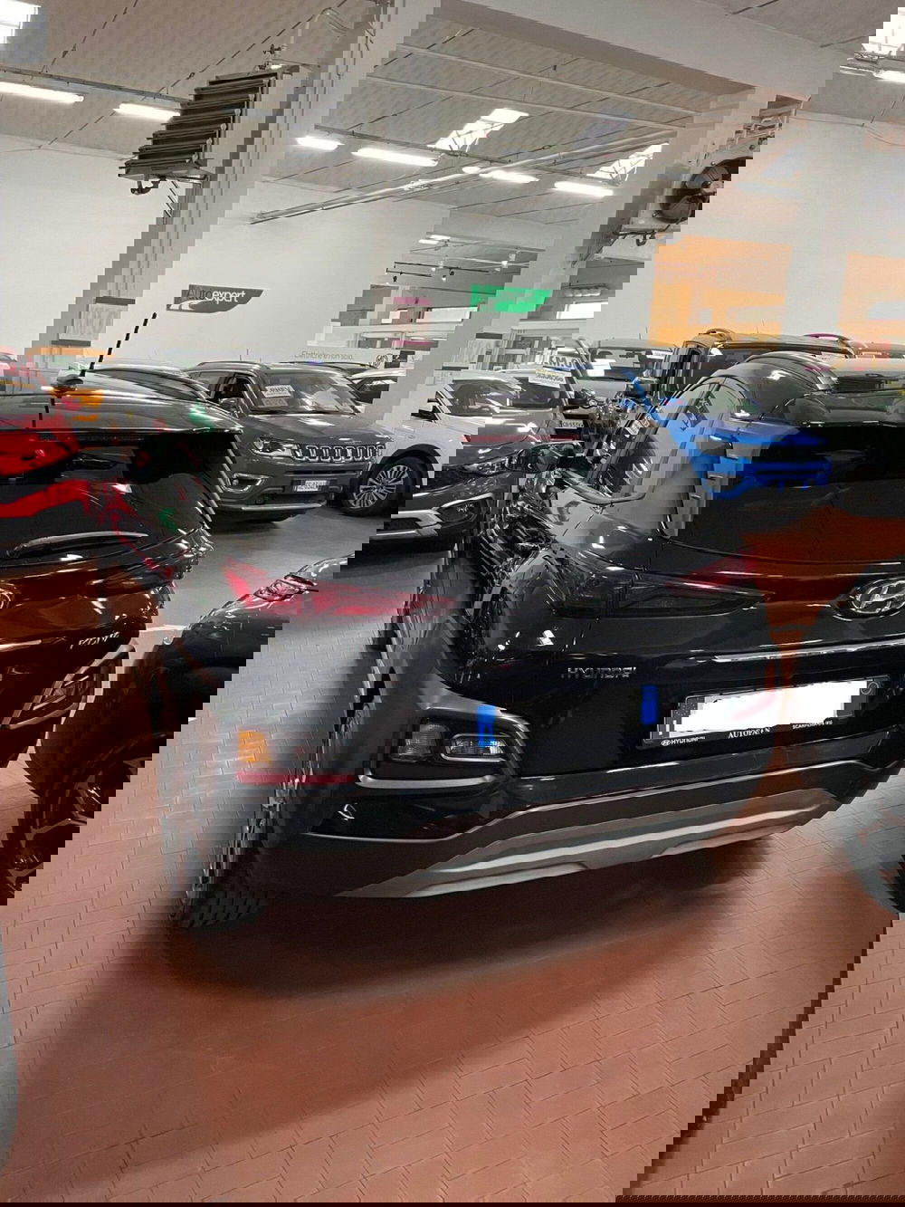 Hyundai Kona usata a Lucca (6)