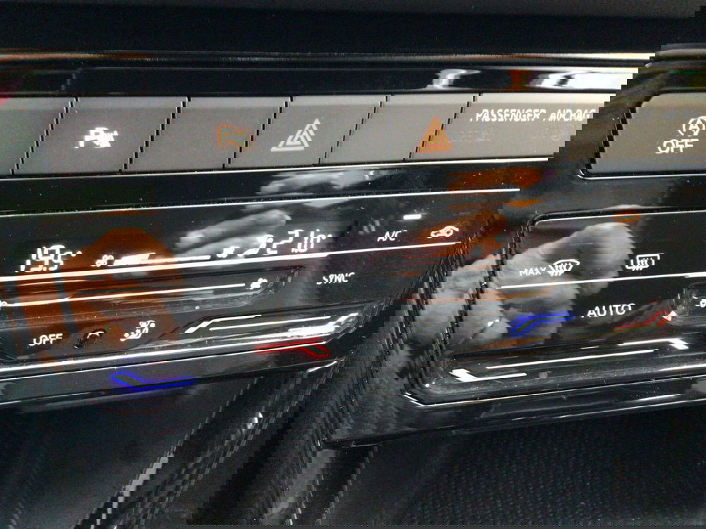 Volkswagen T-Cross usata a Genova (18)