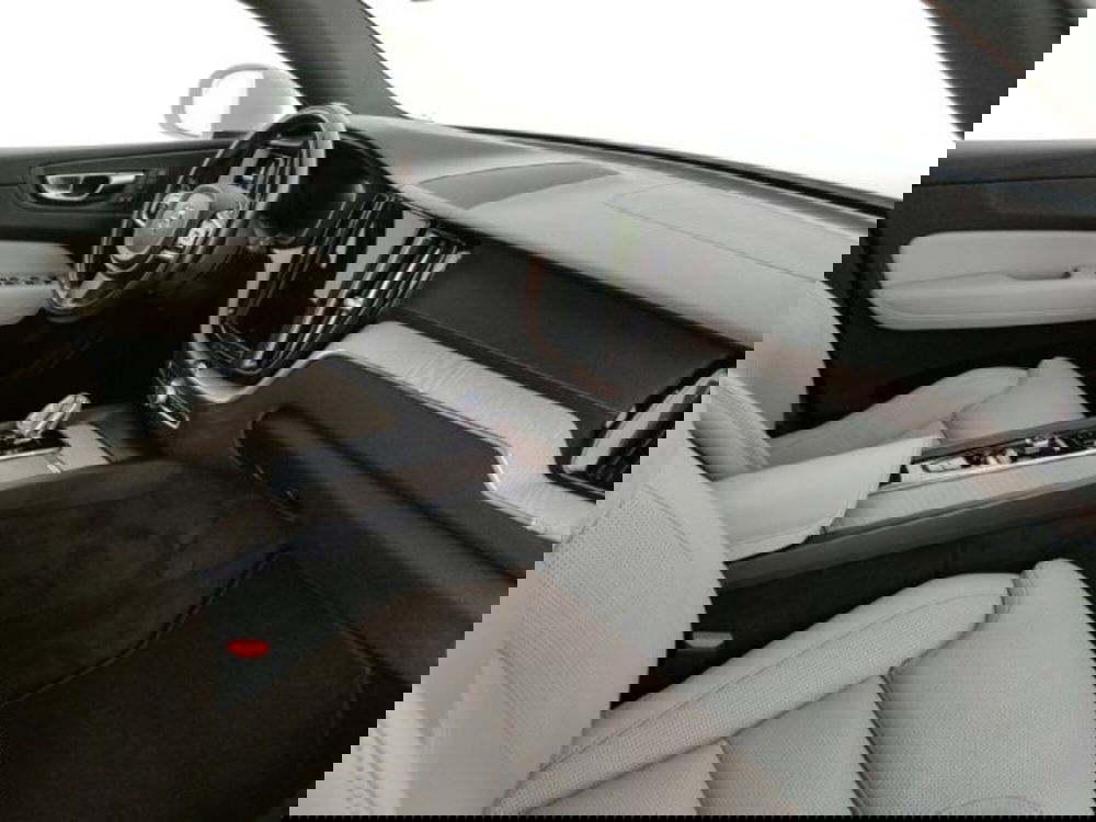 Volvo XC60 usata a Modena (10)