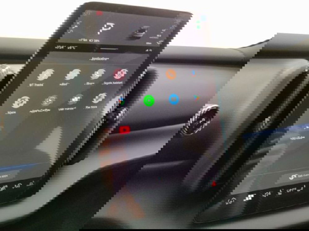 Volvo EX30 Cross Country nuova a Modena (12)