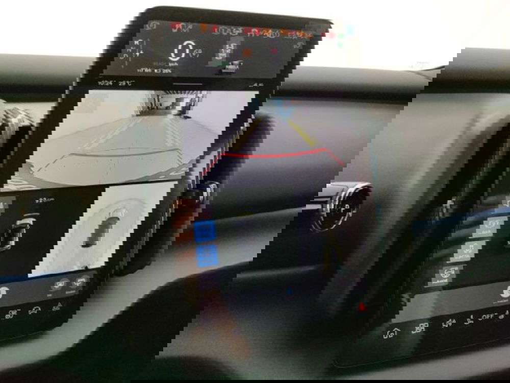 Volvo EX30 Cross Country nuova a Modena (13)