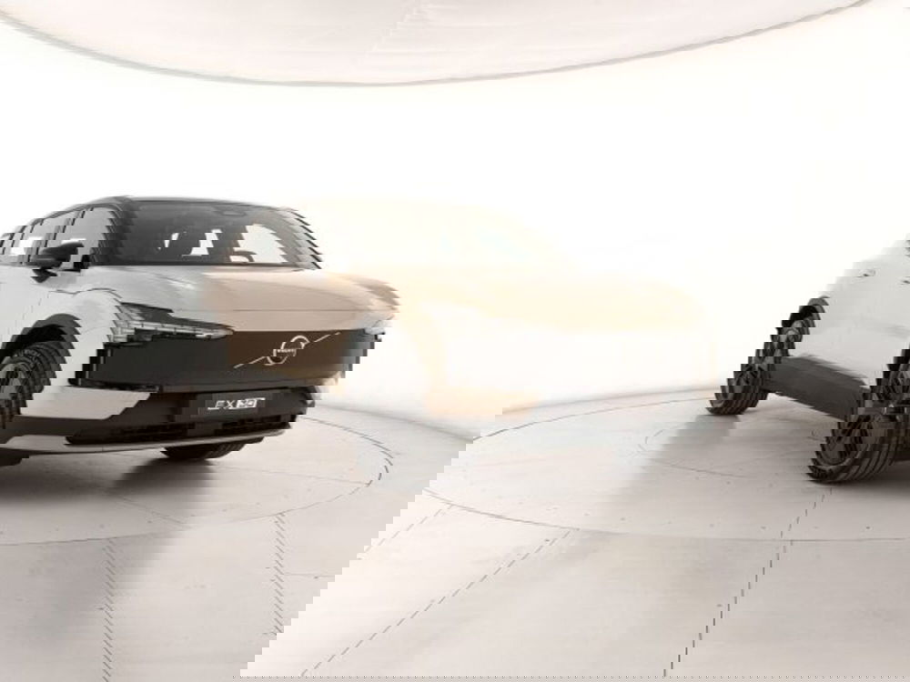 Volvo EX30 Cross Country nuova a Modena (6)