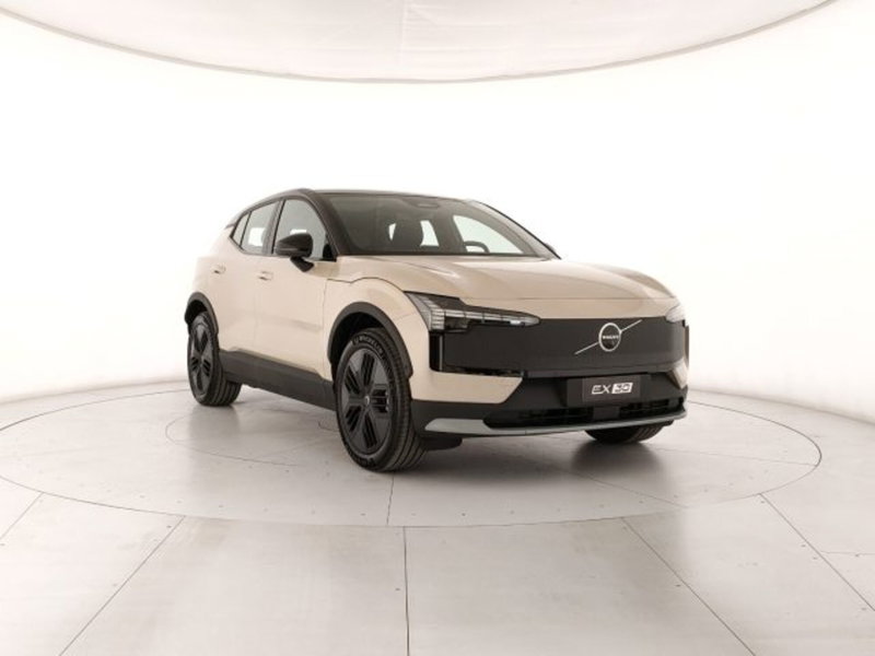 Volvo EX30 Cross Country nuova a Modena (6)