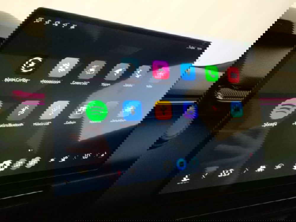 Lynk & Co 08 nuova a Modena (14)