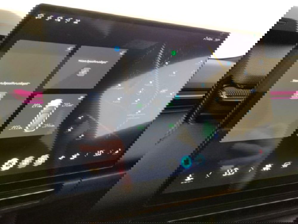 Lynk & Co 08 nuova a Modena (18)