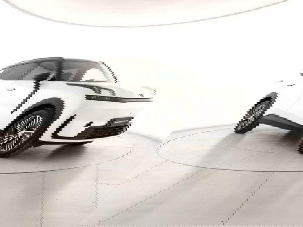 Lynk & Co 08 nuova a Modena (5)