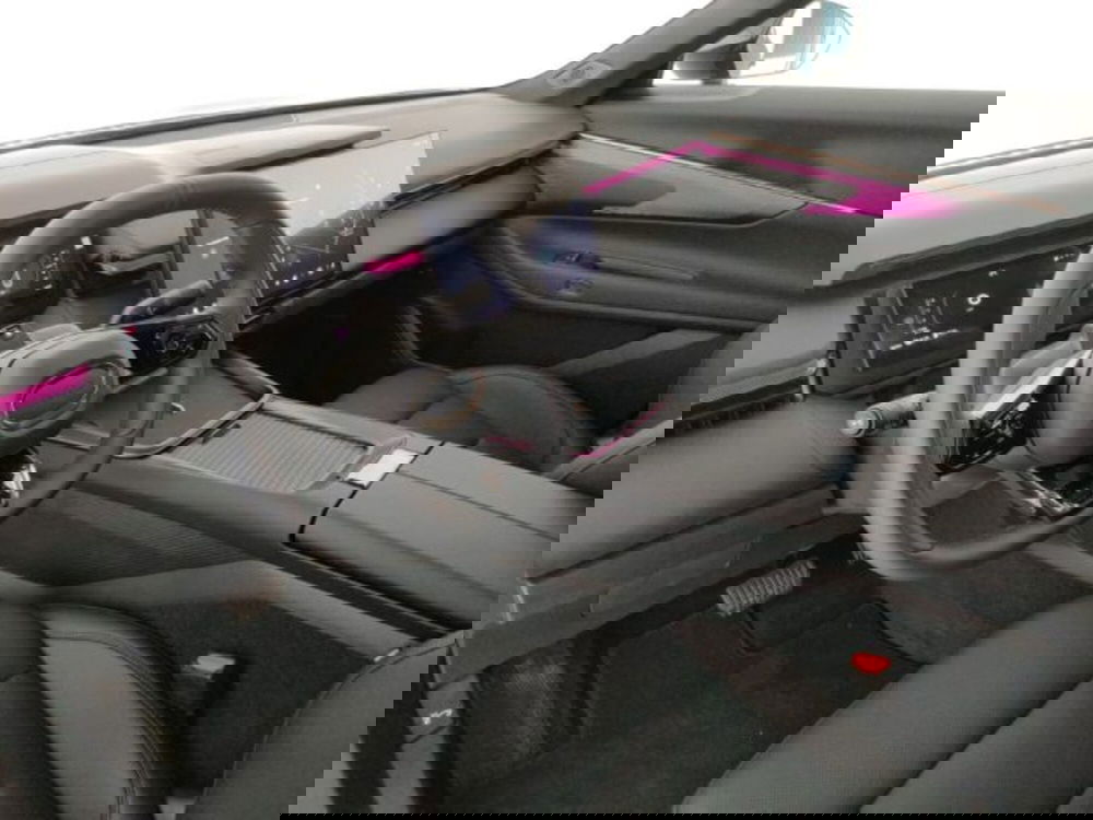 Lynk & Co 08 nuova a Modena (7)