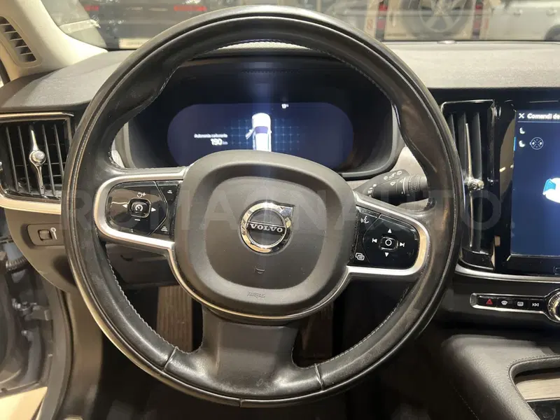 Volvo V90 Cross Country usata a Forlì-Cesena (15)