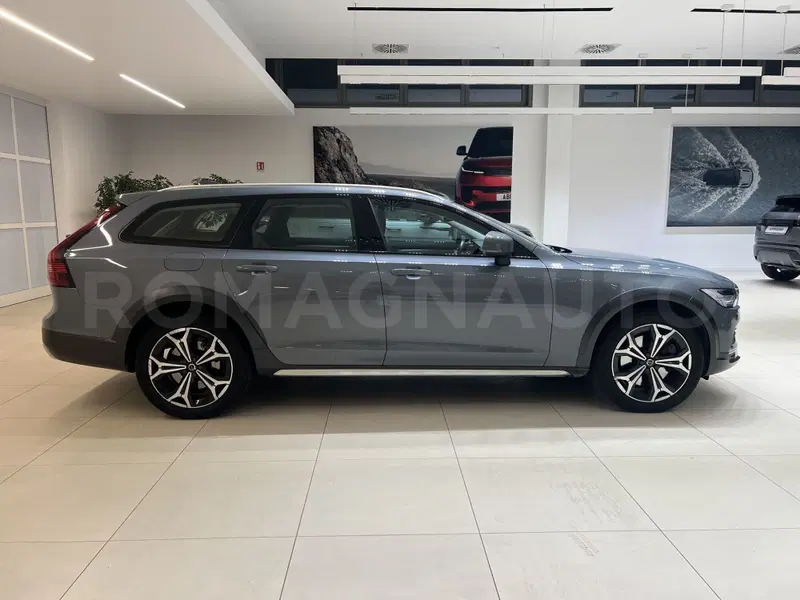 Volvo V90 Cross Country usata a Forlì-Cesena (4)