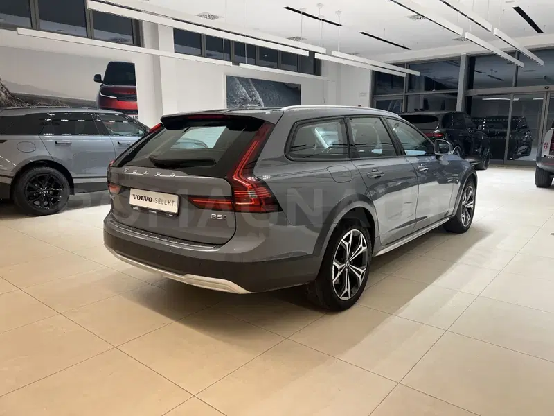 Volvo V90 Cross Country usata a Forlì-Cesena (5)
