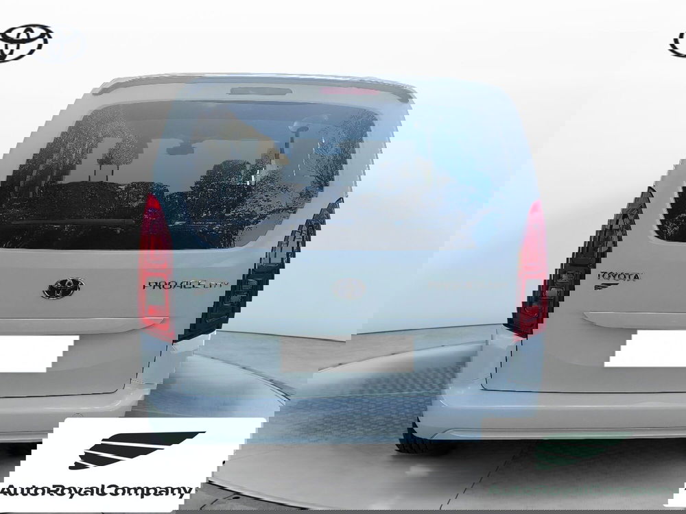 Toyota Proace City Verso nuova a Roma (5)