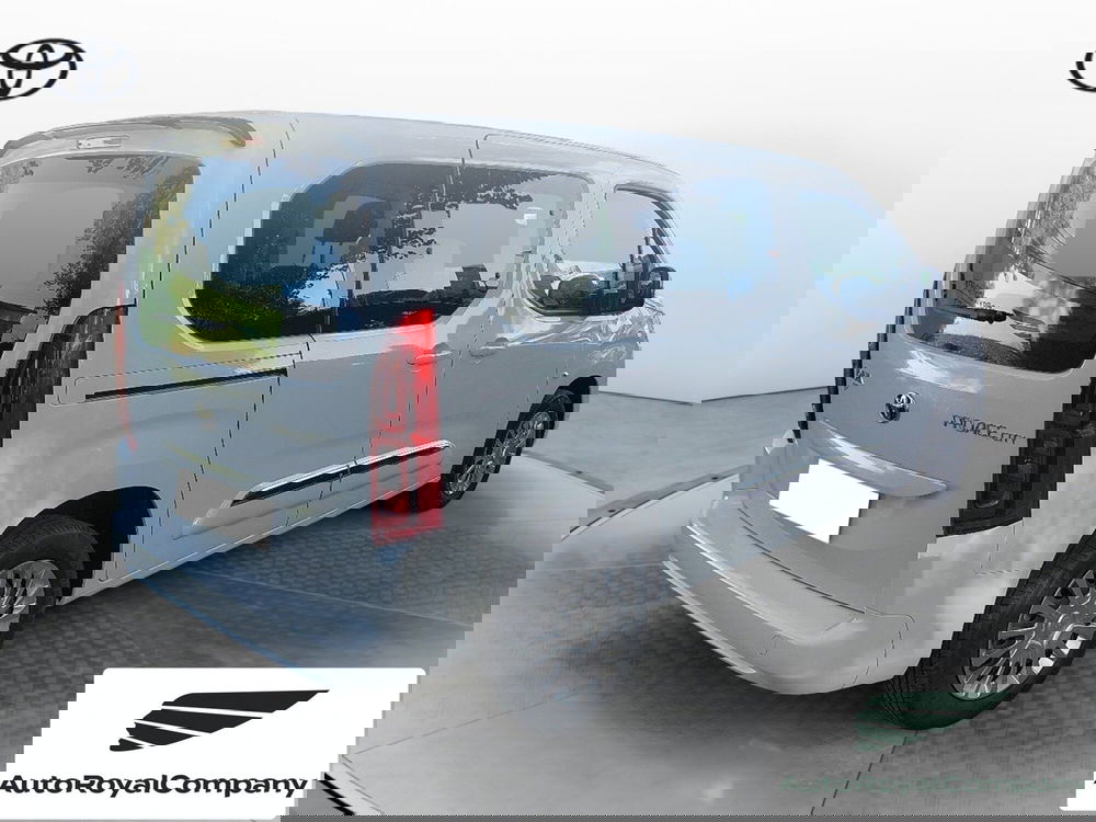 Toyota Proace City Verso nuova a Roma (6)