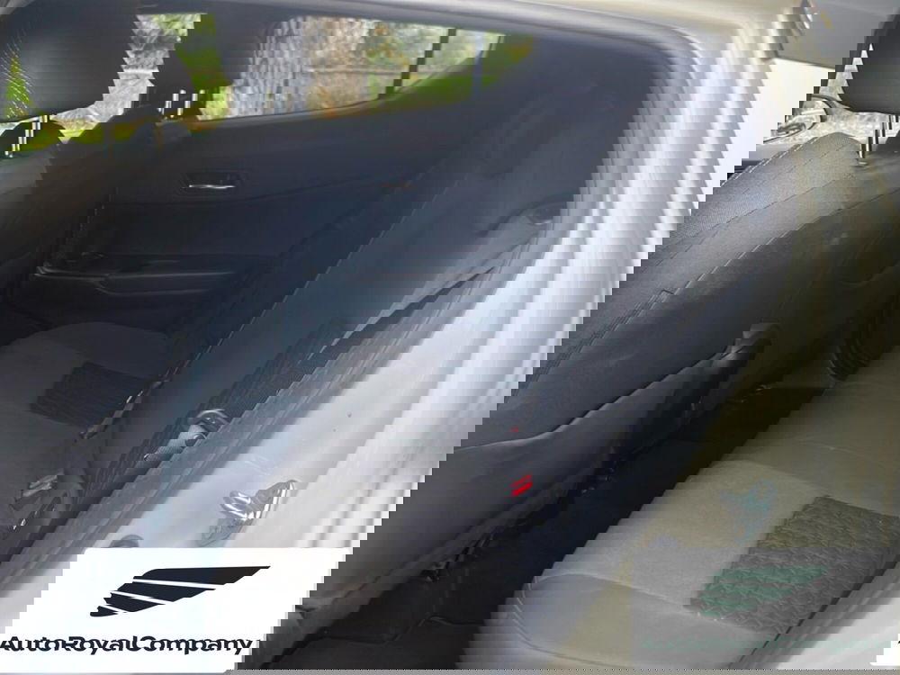 Toyota Toyota C-HR usata a Roma (11)