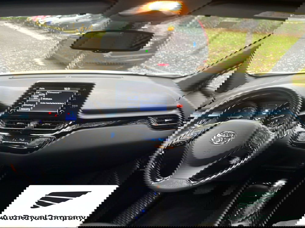 Toyota Toyota C-HR usata a Roma (12)