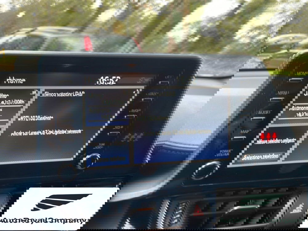 Toyota Toyota C-HR usata a Roma (16)