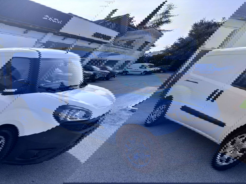 Fiat Doblò Furgone usata a Ancona (3)