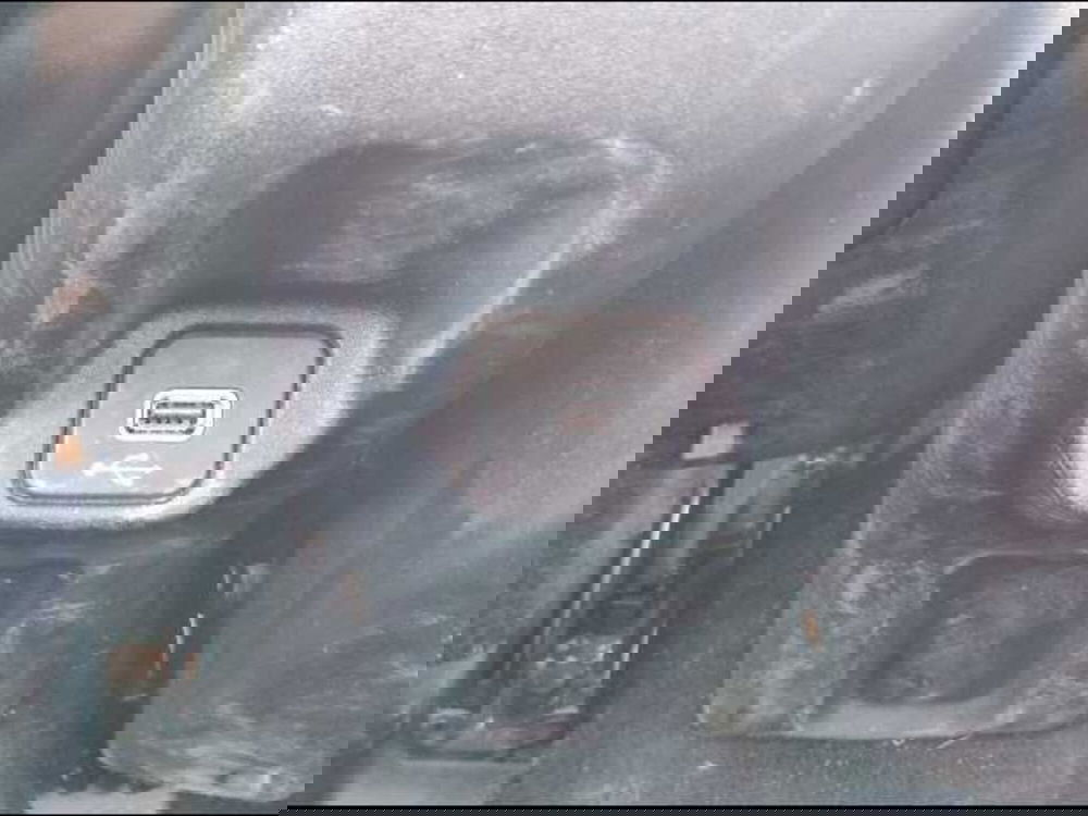 Jeep Renegade usata a Latina (11)