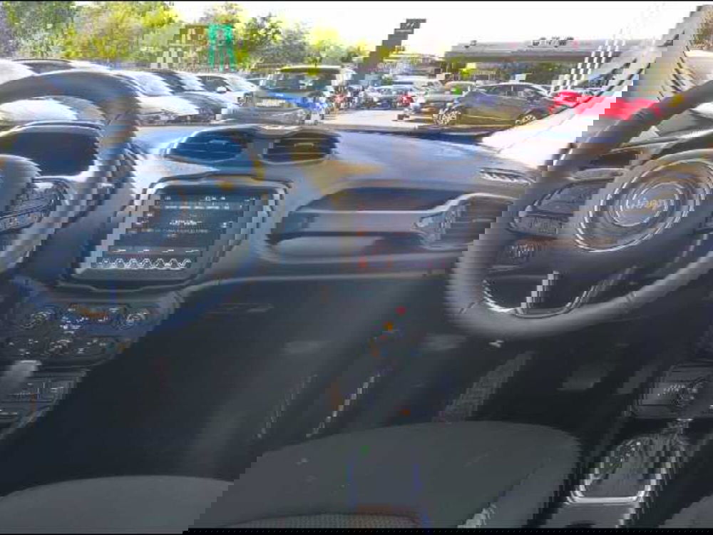 Jeep Renegade usata a Latina (12)