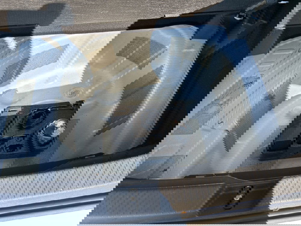 Volkswagen T-Cross usata a Latina (11)