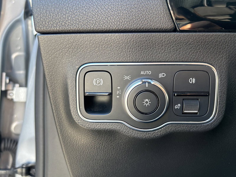 Mercedes-Benz GLA SUV usata a Latina (15)