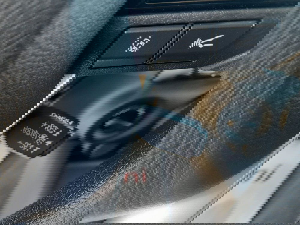 Toyota Hilux nuova a L'Aquila (11)