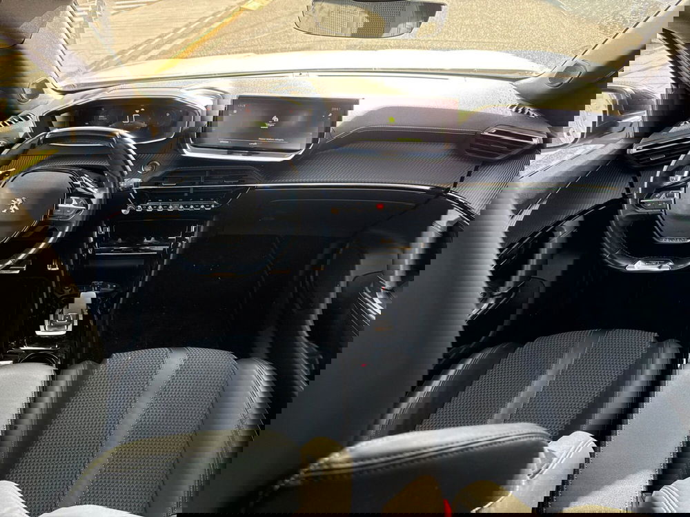 Peugeot 2008 usata a Reggio Calabria (11)