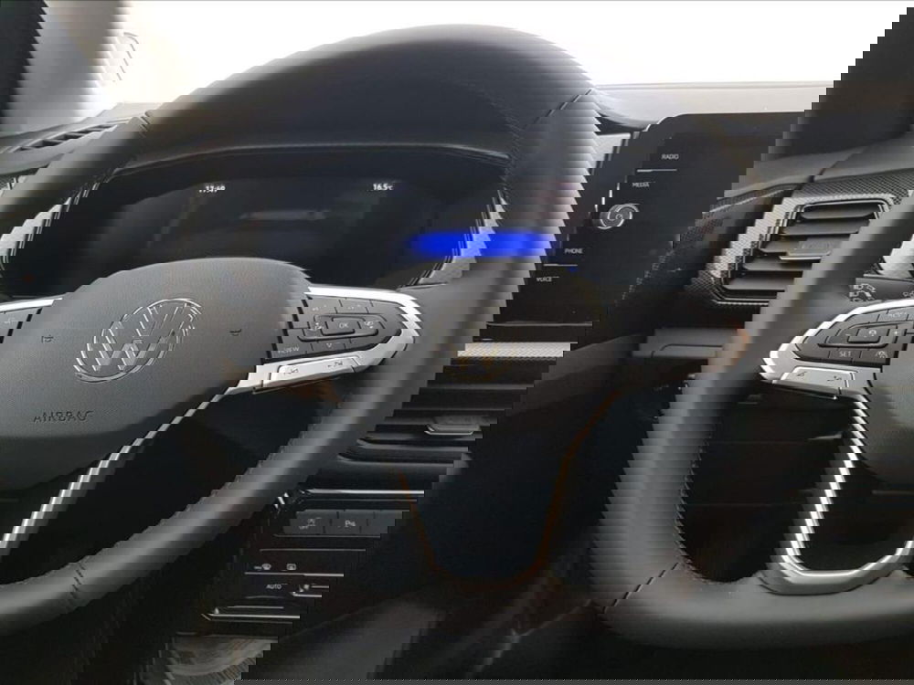 Volkswagen T-Cross nuova a Lucca (13)