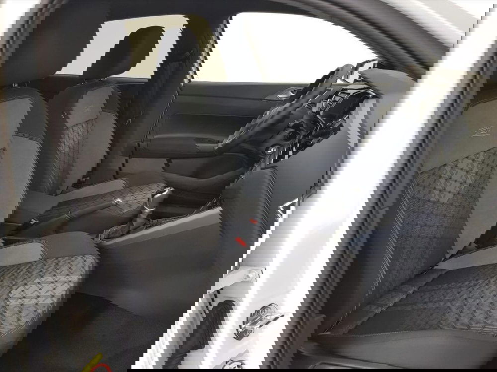 Volkswagen Polo nuova a Lucca (11)