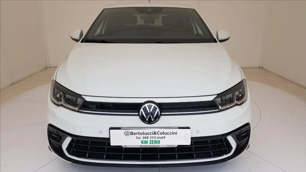 Volkswagen Polo nuova a Lucca (2)