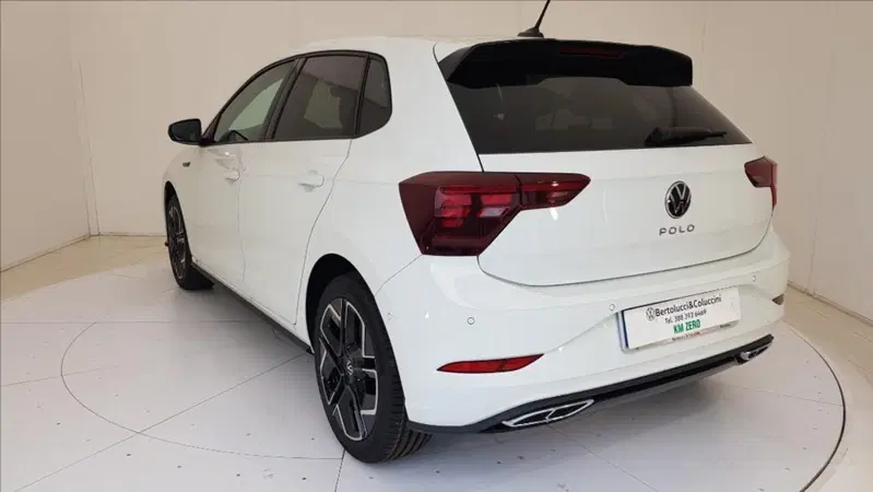 Volkswagen Polo nuova a Lucca (4)