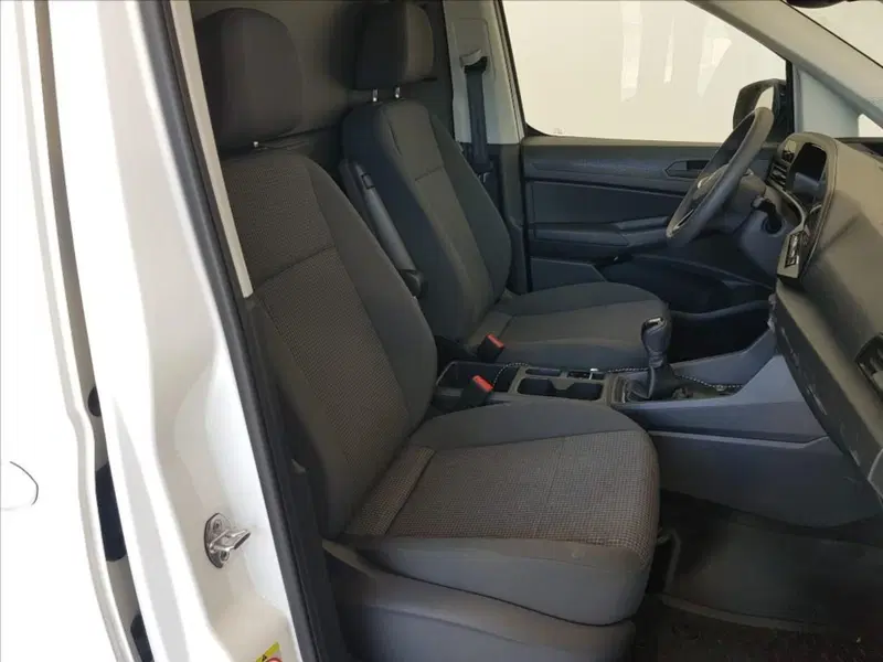 Volkswagen Caddy nuova a Lucca (11)