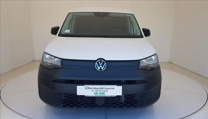 Volkswagen Caddy nuova a Lucca (2)