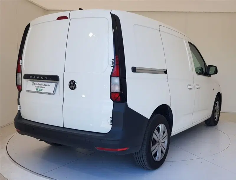 Volkswagen Caddy nuova a Lucca (6)