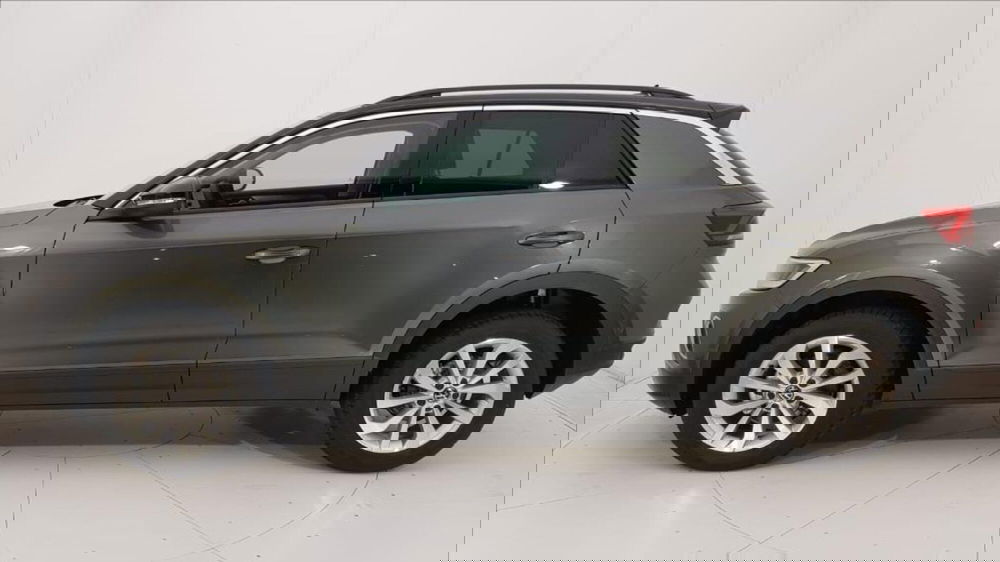 Volkswagen T-Roc nuova a Lucca (3)