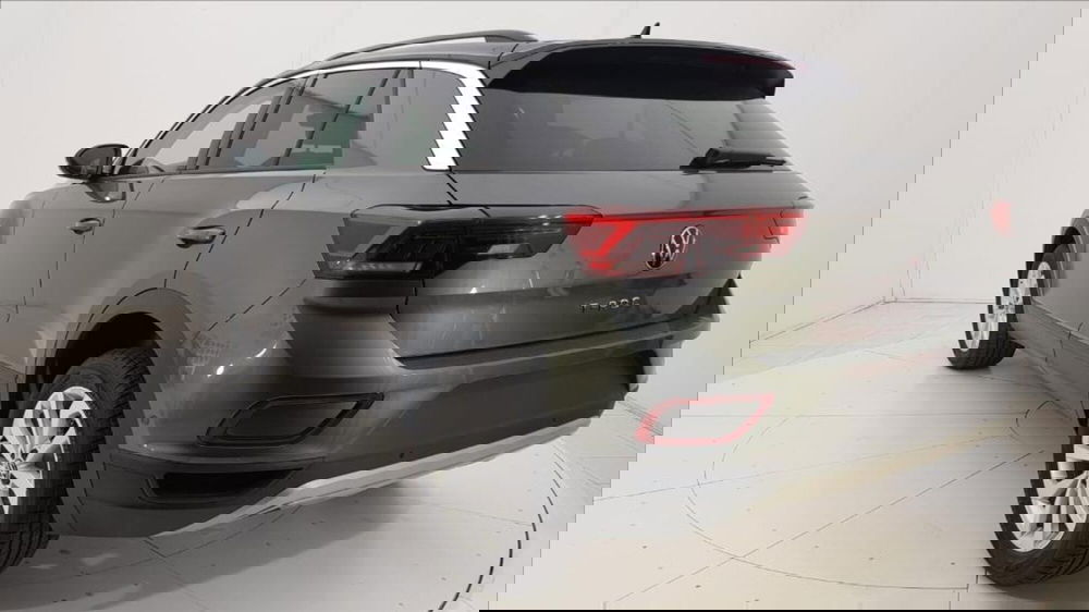 Volkswagen T-Roc nuova a Lucca (4)