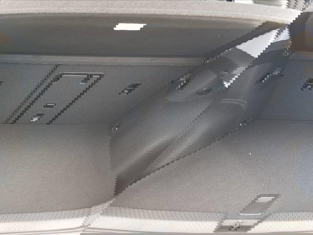 Volkswagen Golf usata a Lucca (15)