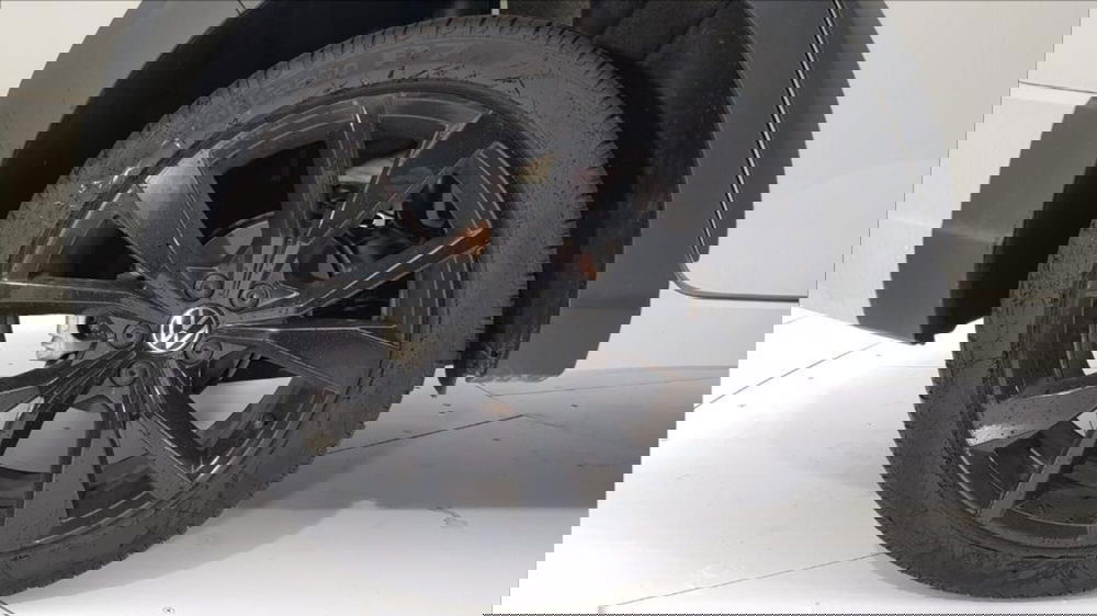 Volkswagen Taigo nuova a Lucca (9)