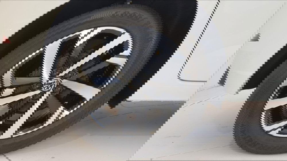 Volkswagen Polo nuova a Lucca (9)