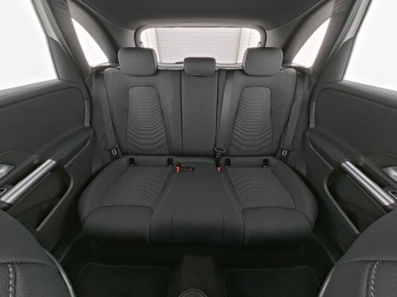 Mercedes-Benz Classe B usata a Milano (8)