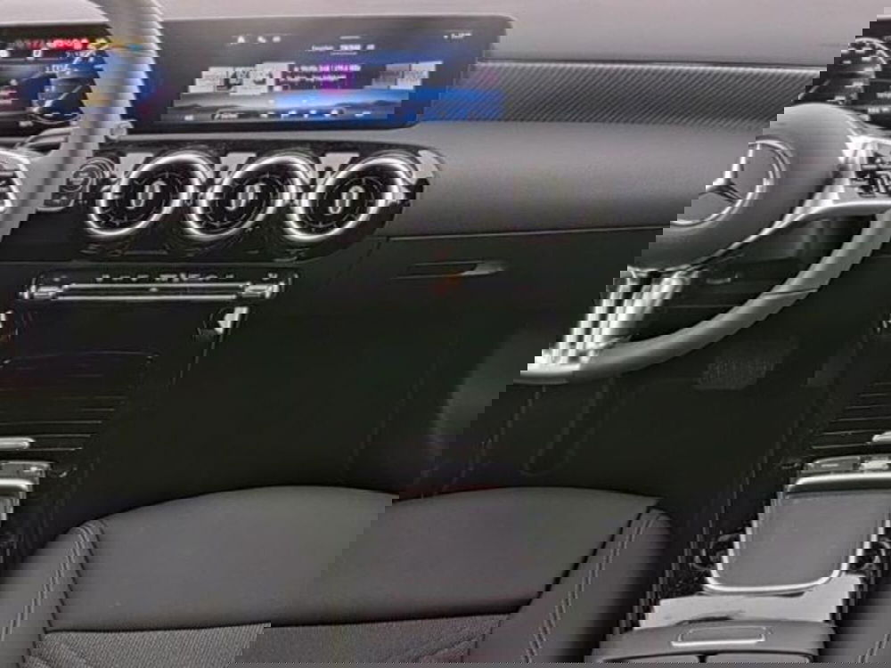 Mercedes-Benz Classe A usata a Milano (7)