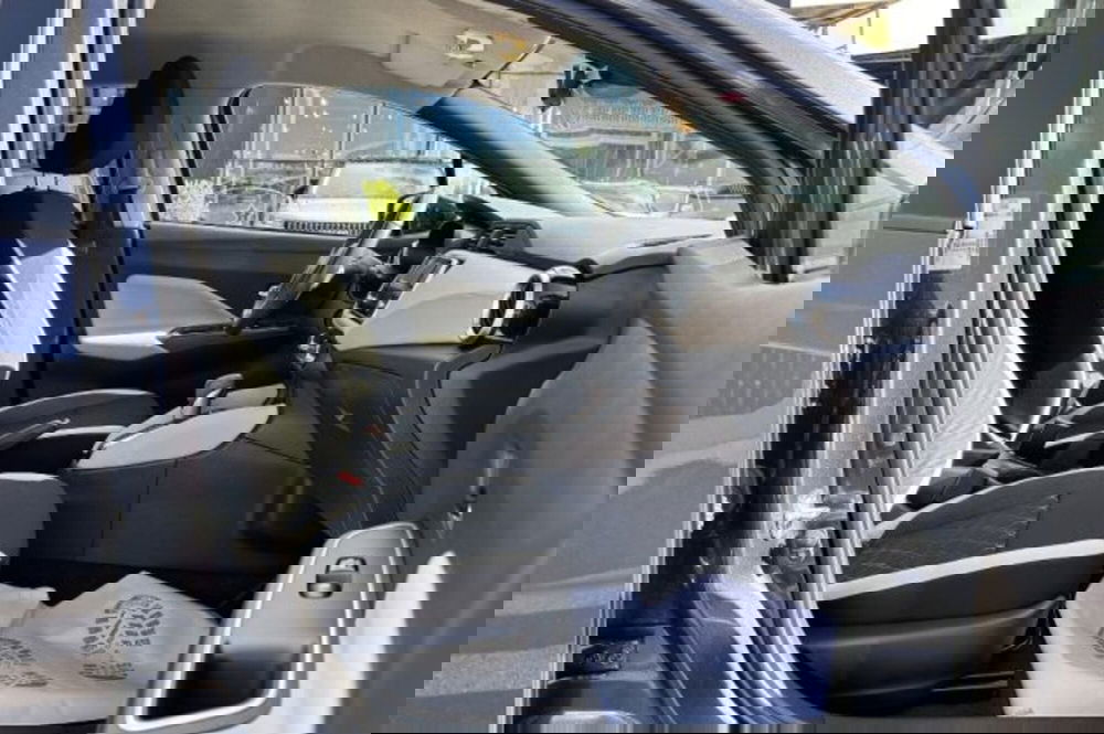 Nissan Micra usata a Latina (8)