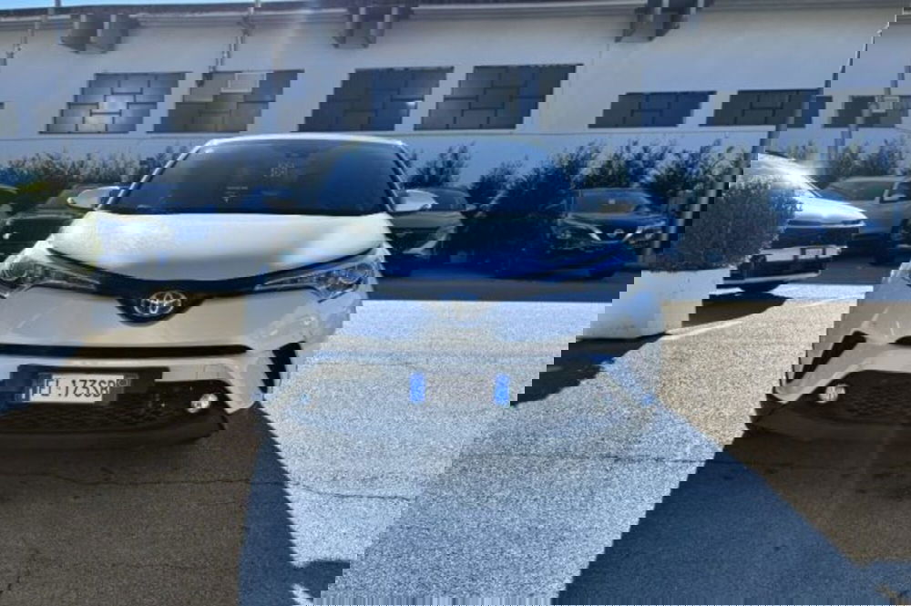 Toyota Toyota C-HR usata a Latina (2)