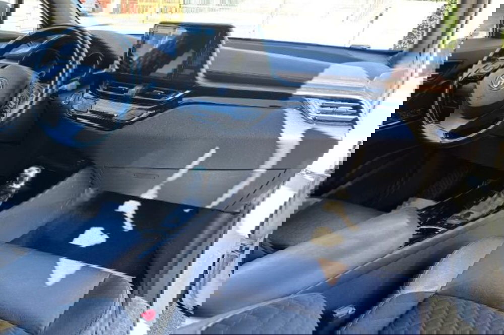 Toyota Toyota C-HR usata a Latina (9)