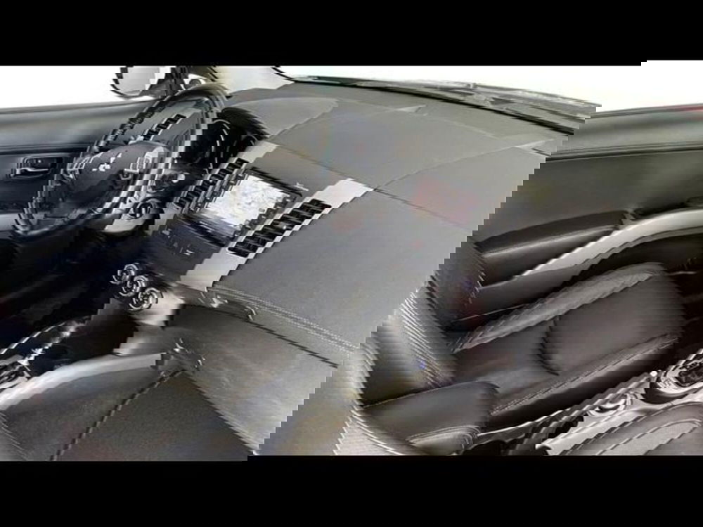 Mitsubishi Outlander usata a Firenze (11)