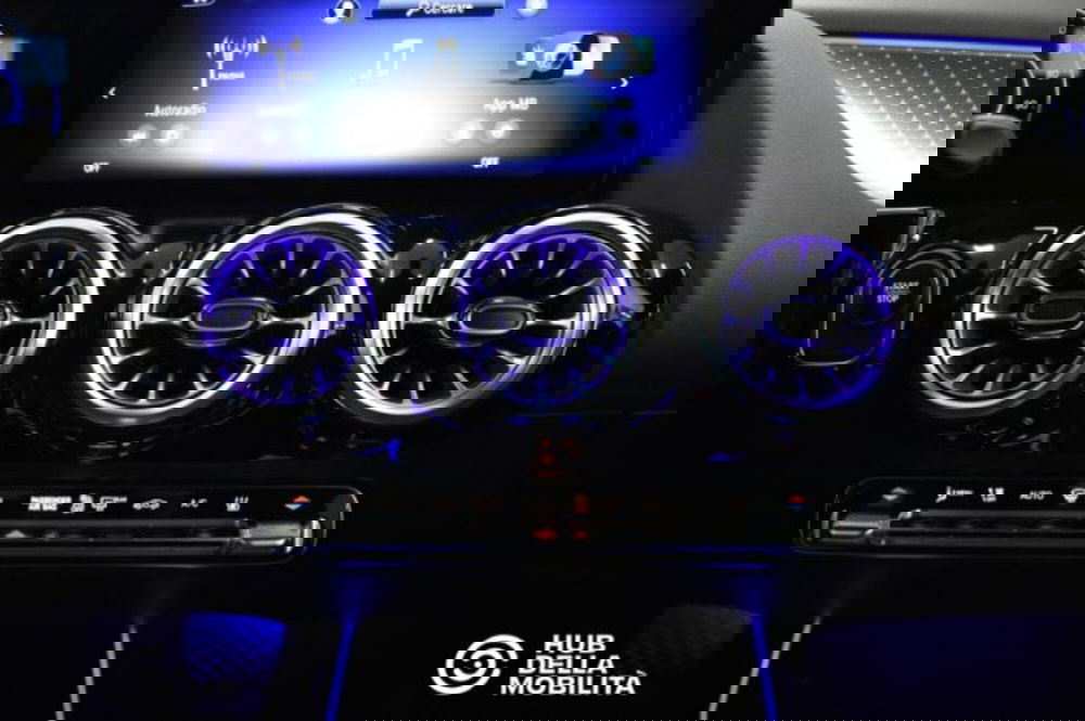 Mercedes-Benz EQA usata a Perugia (13)