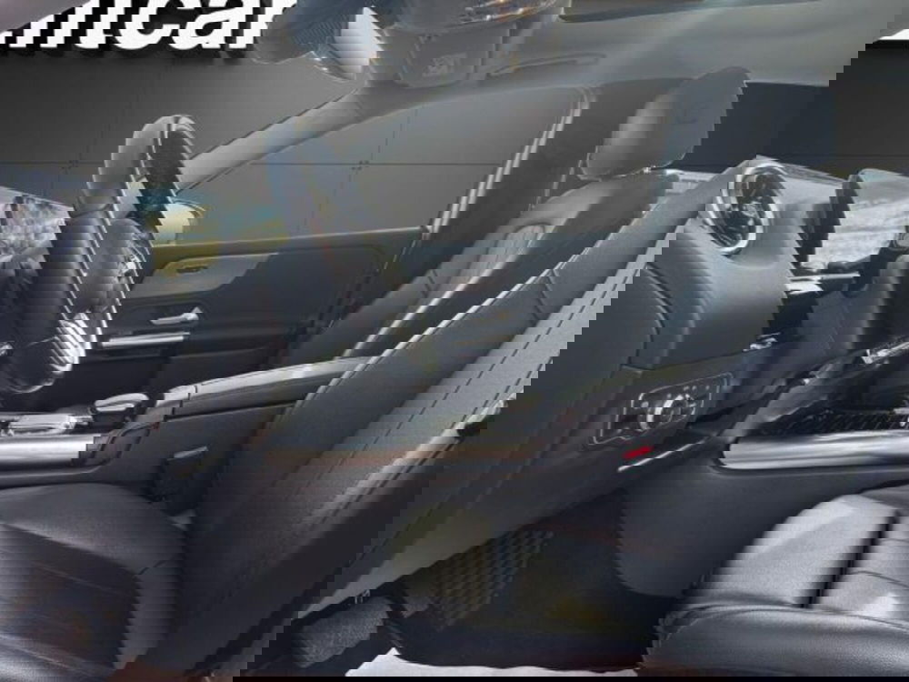 Mercedes-Benz GLA SUV usata a Novara (10)