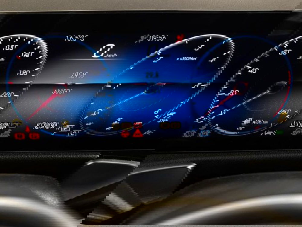 Mercedes-Benz GLB usata a Bologna (13)