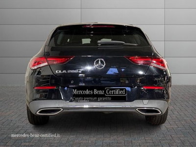 Mercedes-Benz CLA Shooting Brake 200 d Automatic Shooting Brake Business del 2020 usata a Bologna