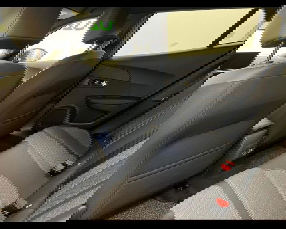 Peugeot 2008 nuova a Alessandria (8)